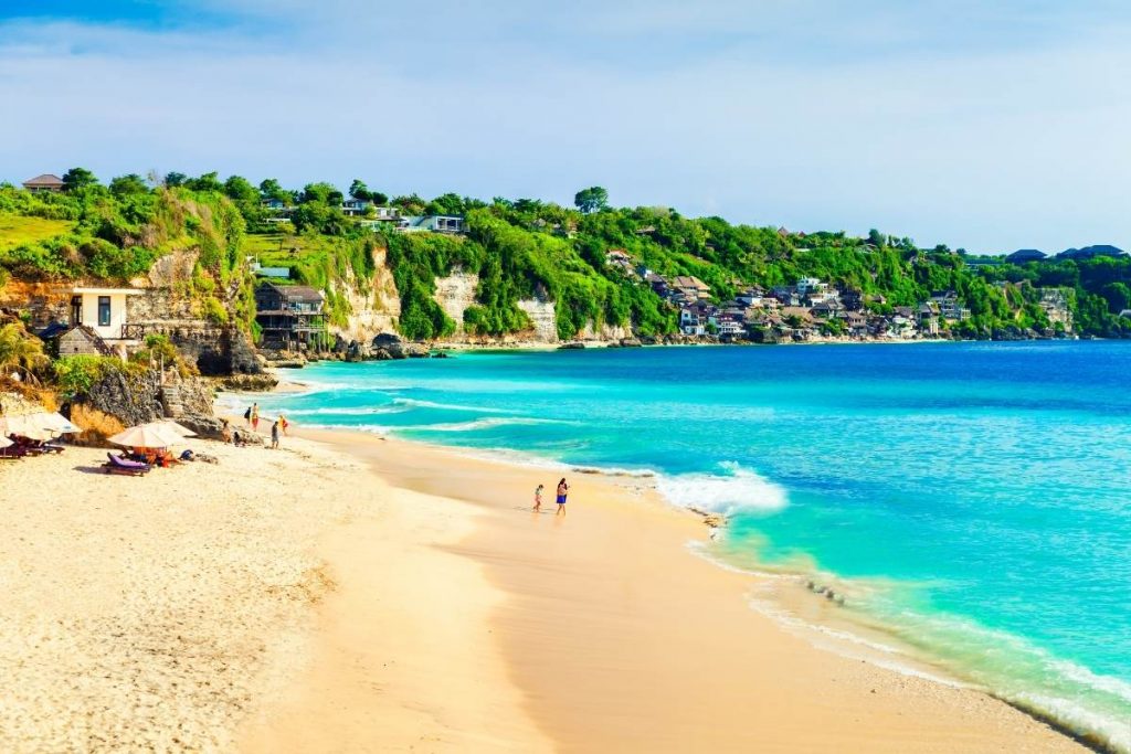 couple on bali beach